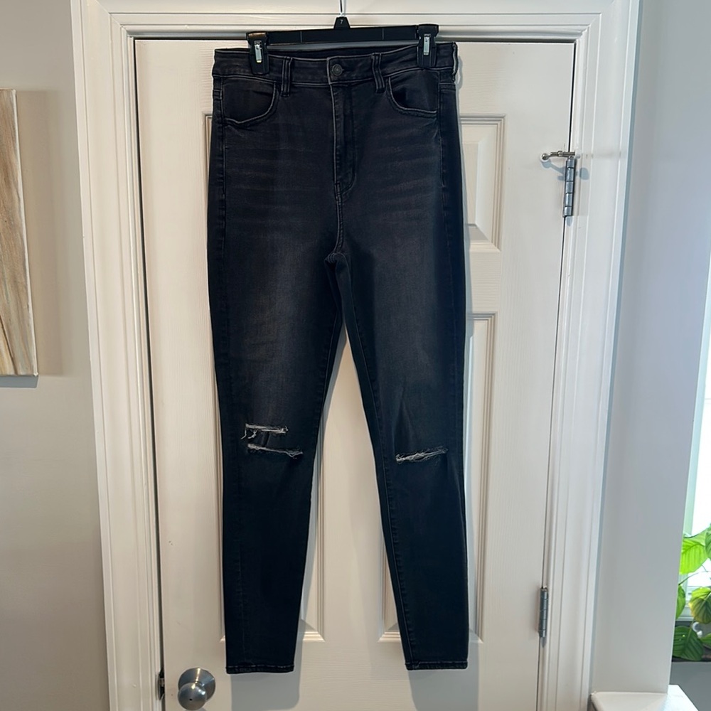 American Eagle Outfitters Black Skinny Jeans with Distressed Detailing